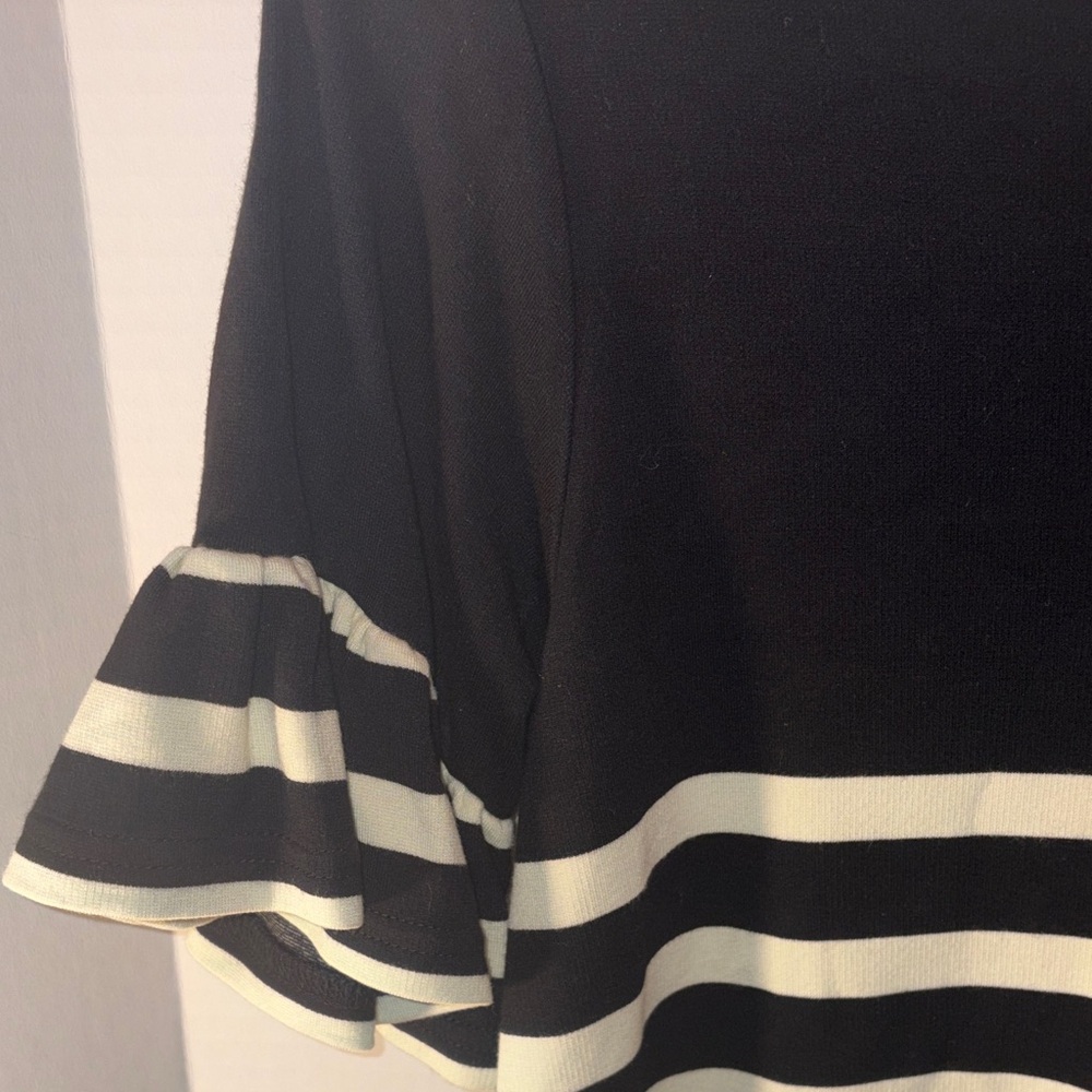 Sail To Sable Black and cream Striped Women's Top S Ruffle sleeve - Picture 2 of 11